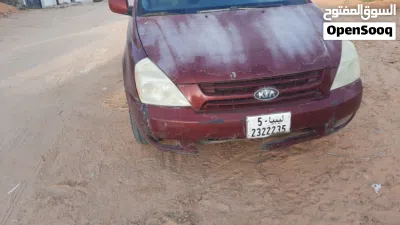 كيا سيدونا Standard 3