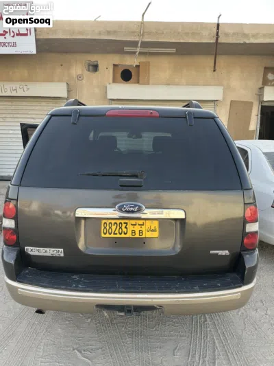 Ford Explorer Limited 3