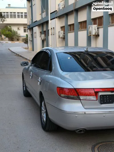 Hyundai Azera Standard 3