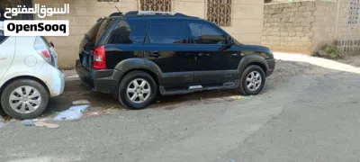 Hyundai Tucson GL 2