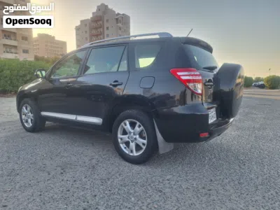 Toyota RAV 4 Standard 2