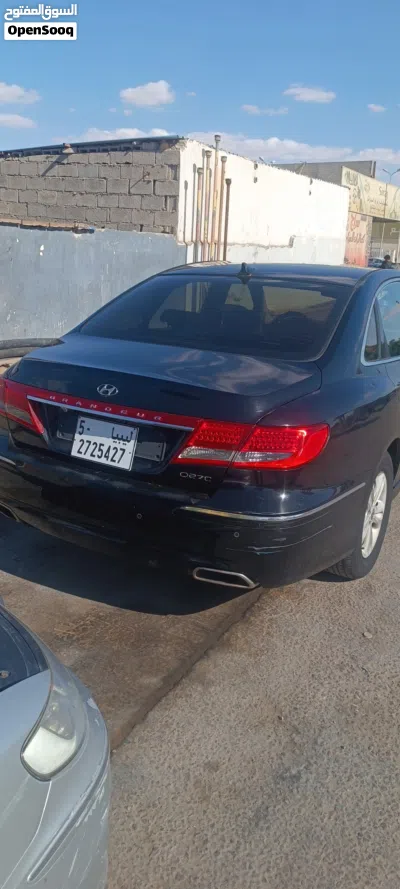 Hyundai Azera Standard 3