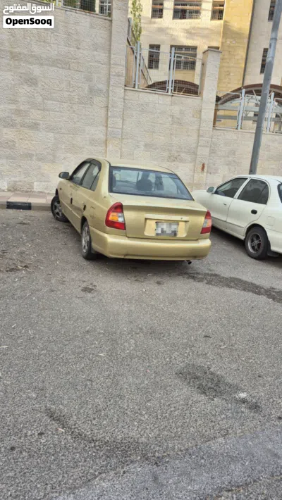 Hyundai Verna Standard 4