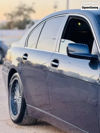 BMW 7 Series 740 2