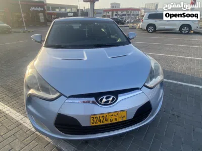 Hyundai Veloster Sport 4