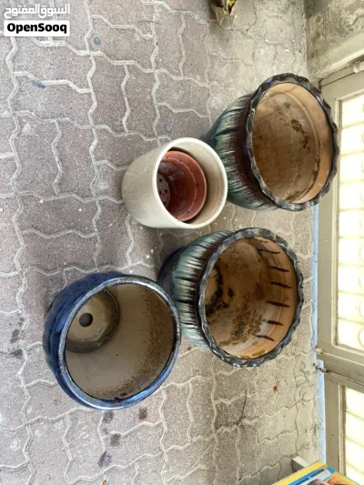 للبيع فازات 2 كبار 1 وسط 1 صغير 2