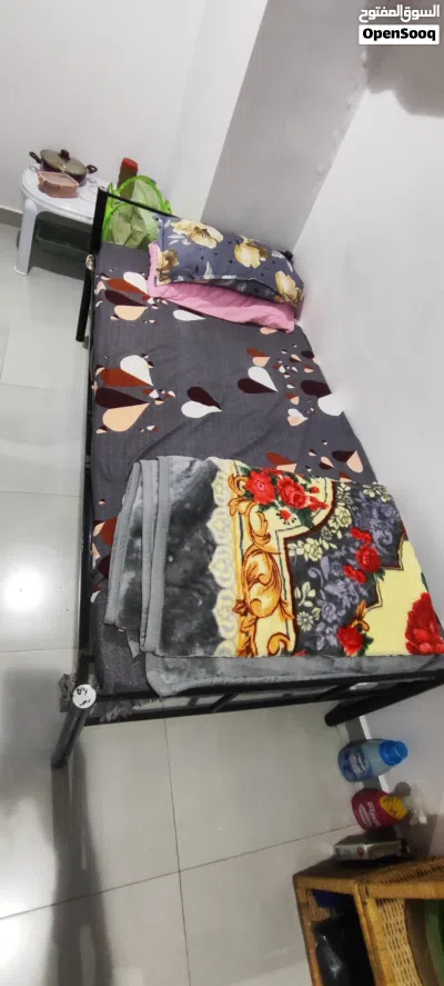 SINGLE BED WITH MATTRESS FOR SALE(100*200) 2