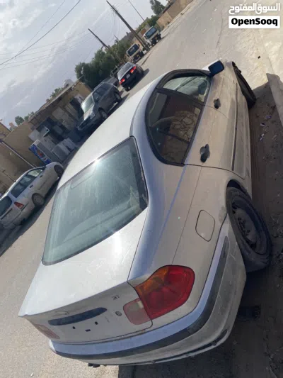 BMW 3 Series 318 2