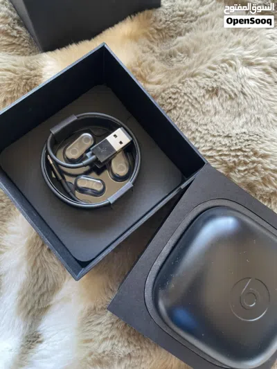 سماعات 2 PowerBeats Pro من شركة apple 3