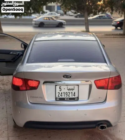 Kia Cerato EX 3