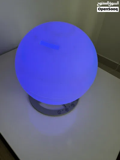 Beautiful aroma diffuser and humidifier with LED lights 4