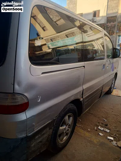 Hyundai H1 Standard 3