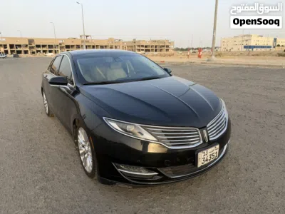 Lincoln MKZ Premiere 3