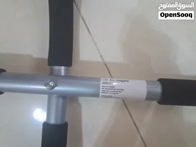 Barely used Pull up bar for sale.. 3