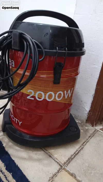 مكنسه كهربائيه ميديا نظيفه جدا 2000 واط 21 لتر بحاجه فقط عجلات للتحرك ب7 دينار 3
