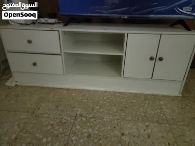 كنب مستعمل في حالة جيده وممتازة وتليفزيون وطاوله جديدة 4