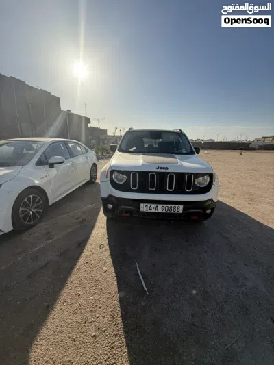 جيب رينيجادى Trailhawk 2