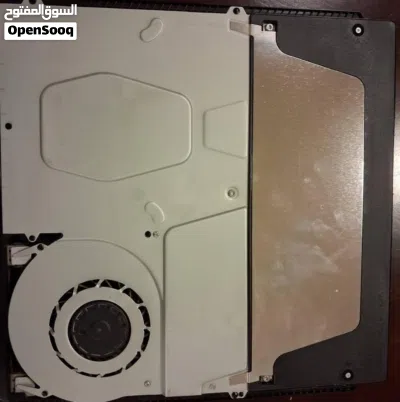 Used PS4 for sale in clean and good condition 4