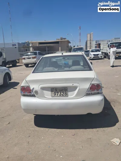 Mitsubishi Lancer ES 4