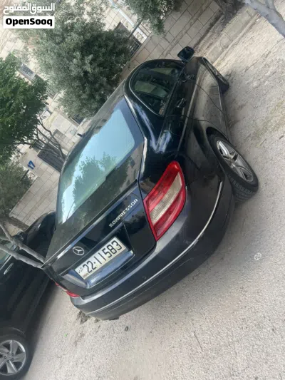 مرسيدس بنز الفئة-C C 200 2