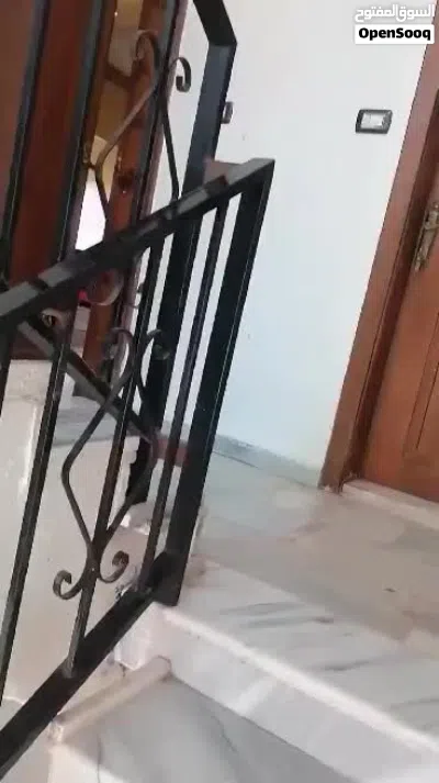 شقة للايجار في مادبا الحي الشرقي تحت سوق الجمعة 4