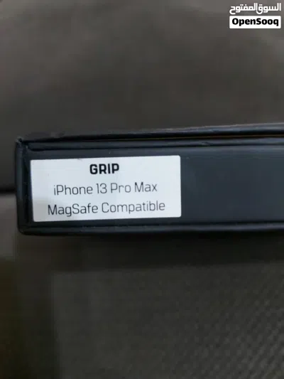 IPHONE 13 Pro Max Magsafe compatible (Dbrand) 4