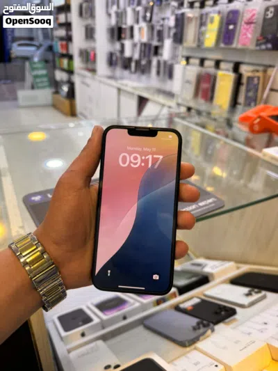 ايفون 13 عادي 3