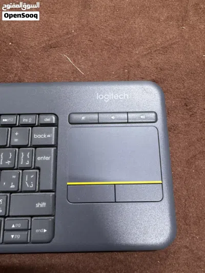 Logitech k400 plus keyboard with trackpad 2