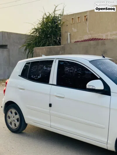 Kia Picanto EX 4