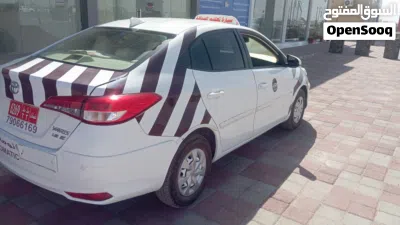 Toyota Yaris E 3