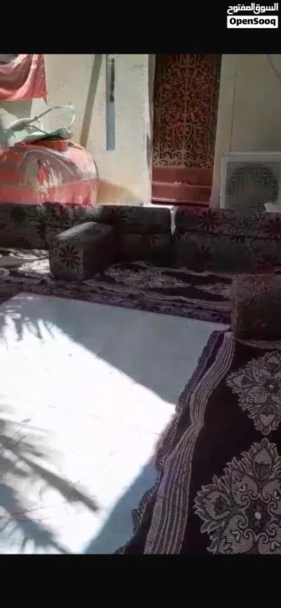 جلسه عربيه للبيع مستعلمه ونضيفه وسعر مناسب جدا جدا 4دوشك و7مسند ضهر و2تكيه ضهر 2