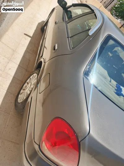 Nissan Sunny S 3