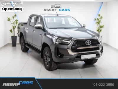 Toyota Hilux Standard 2