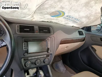 Volkswagen Jetta S 3