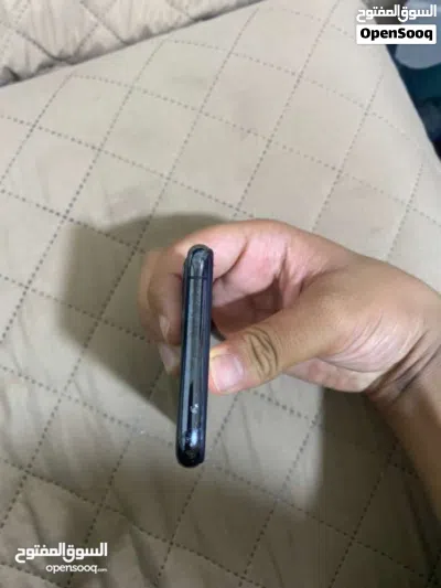 ايفون 11برو الصغير بلاااش 2