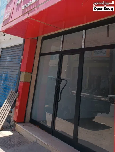 لدينا محل الايجار مساحته مية ميتر ع طريق الرئيسي مباشرة مكان الحشان ومابين كوبري زناته موقع ممتاز 3