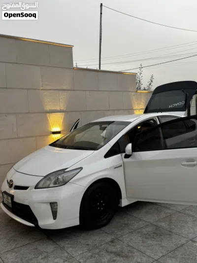Toyota Prius Prius 4