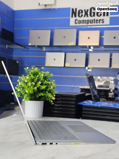 MICROSOFT SURFACE LAPTOP 2 INTEL CORE I7 PROCESSOR 8TH GENERATION16GB RAM 1TB SSD TOUCHSCREEN 3