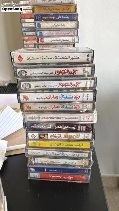 مجموعة كاسيتات للبيع 2