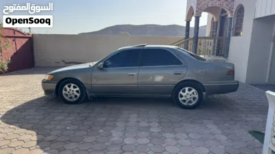 Toyota Camry XLE 4