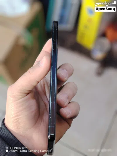 للبيع: Sony Xperia 1 (مارك 1) بحالة ممتازة 2