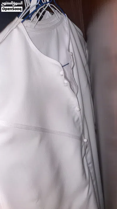 كنادير اماراتيه جديده وجودة وقماش ممتاز جاهز سعر الشراء للواحده 200 درهم 3