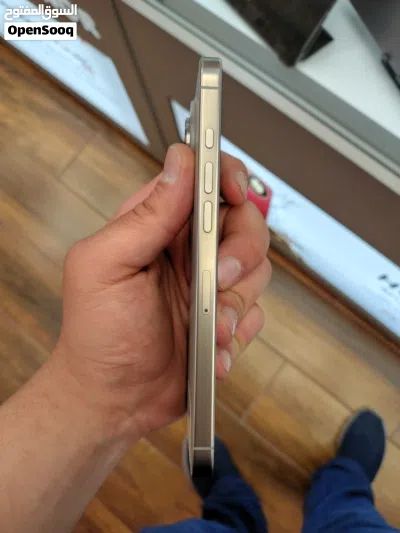 iPhone 16 pro max تخزين 1 tera لون فضي بطارية 87% خالي من الخدوش بحالة الوكالة 3