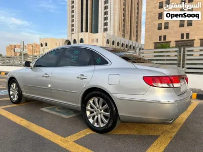 Hyundai Azera GL 2