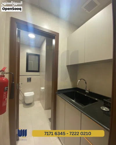 OFFICE FOR RENT IN BOSHER - مكتب للأجار في بوشر 3