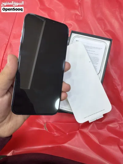 iPhone 13 pro max 256GB بطارية 100٪ مستعمل جديد 3
