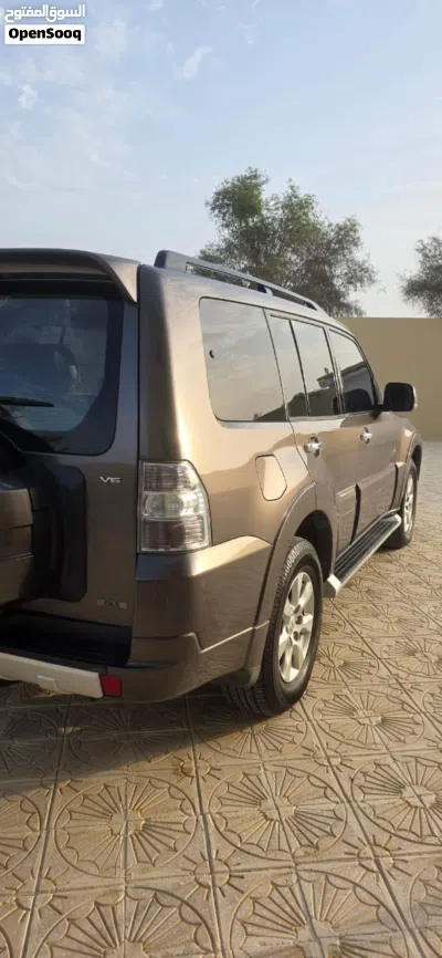 ميتسوبيشي باجيرو GLS 3