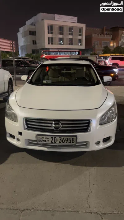 Nissan Maxima S 4
