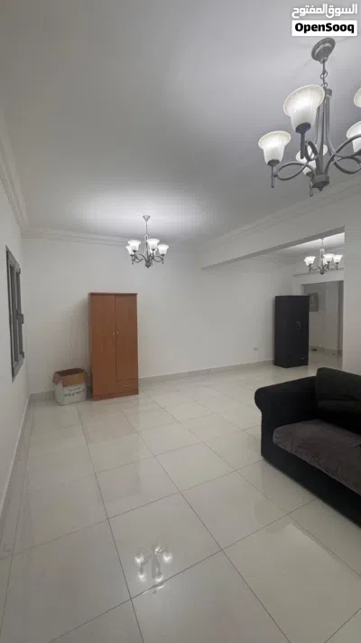 شقه غرفتين وصاله للايجار في شاطئ القرم/Flat 2 bhk For Rent In Satti Qurm 2