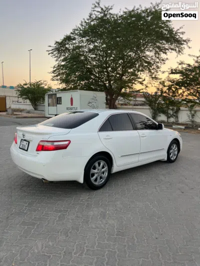 Toyota Camry GLX 2